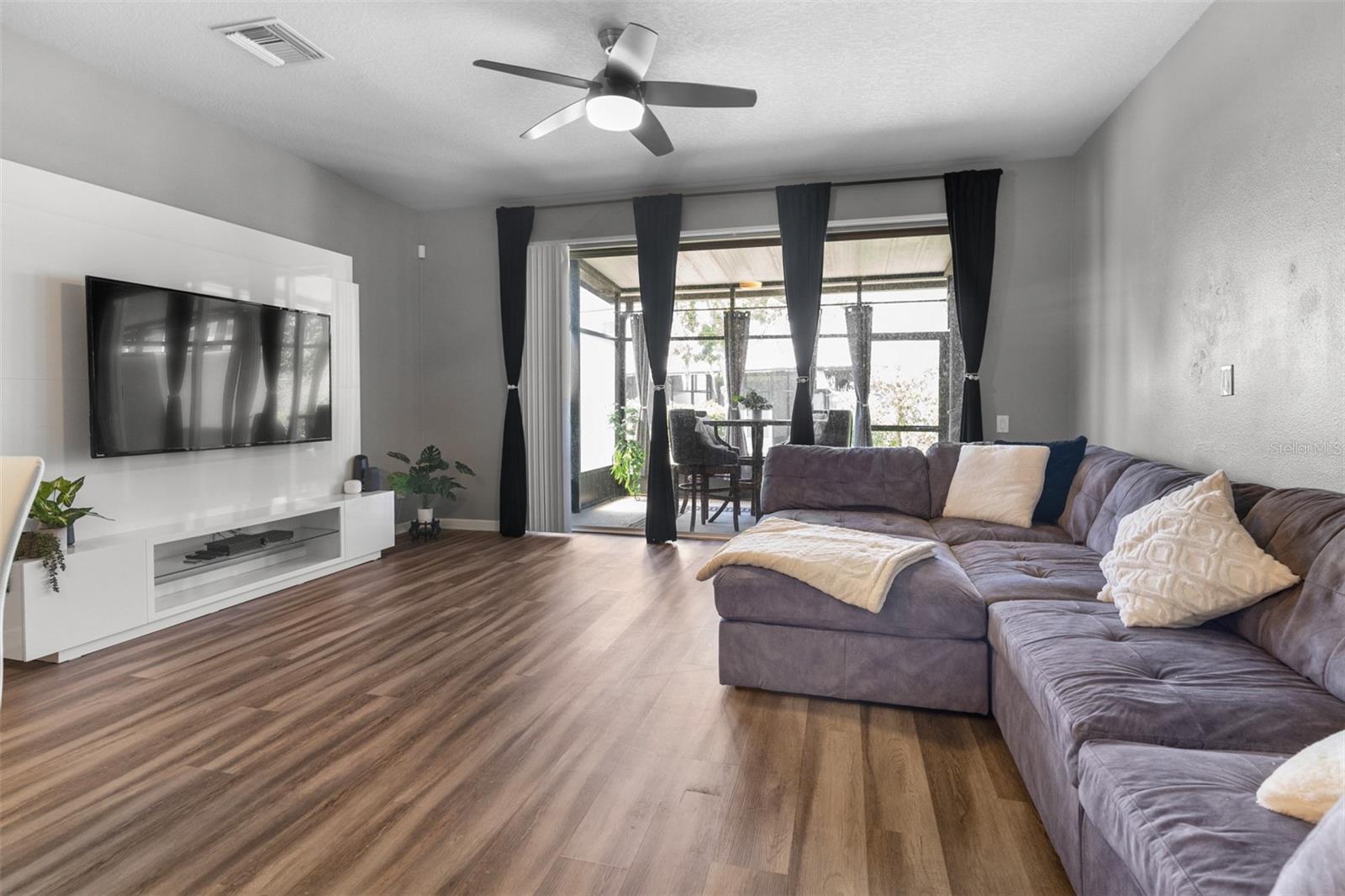 Image 11 of 41 For 10212 Westpark Preserve Boulevard