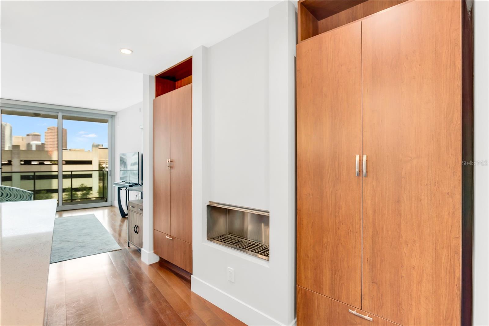 Image 12 of 37 For 111 12th Street 1502