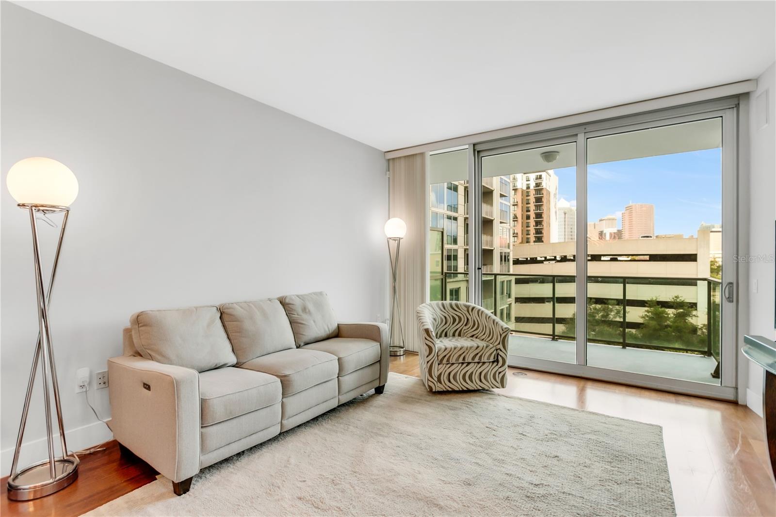 Image 13 of 37 For 111 12th Street 1502