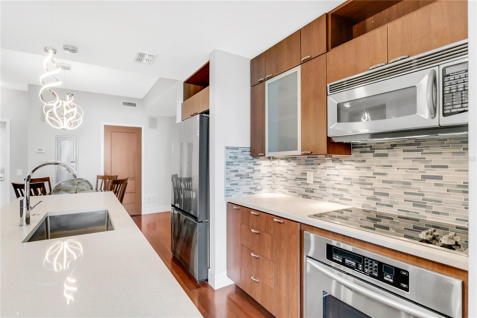 Image 8 of 37 For 111 12th Street 1502