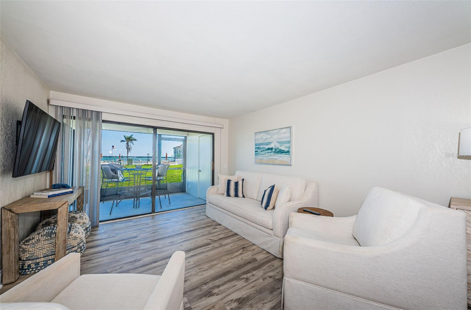 Image 12 of 44 For 6265 Sun Boulevard 115