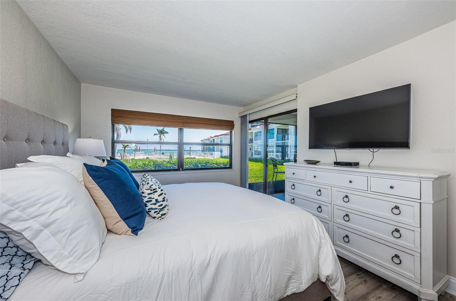 Image 15 of 44 For 6265 Sun Boulevard 115