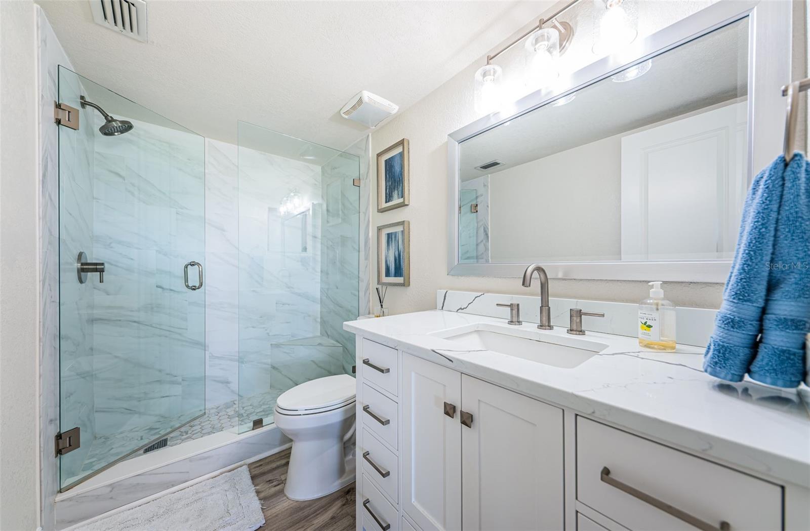 Image 17 of 44 For 6265 Sun Boulevard 115