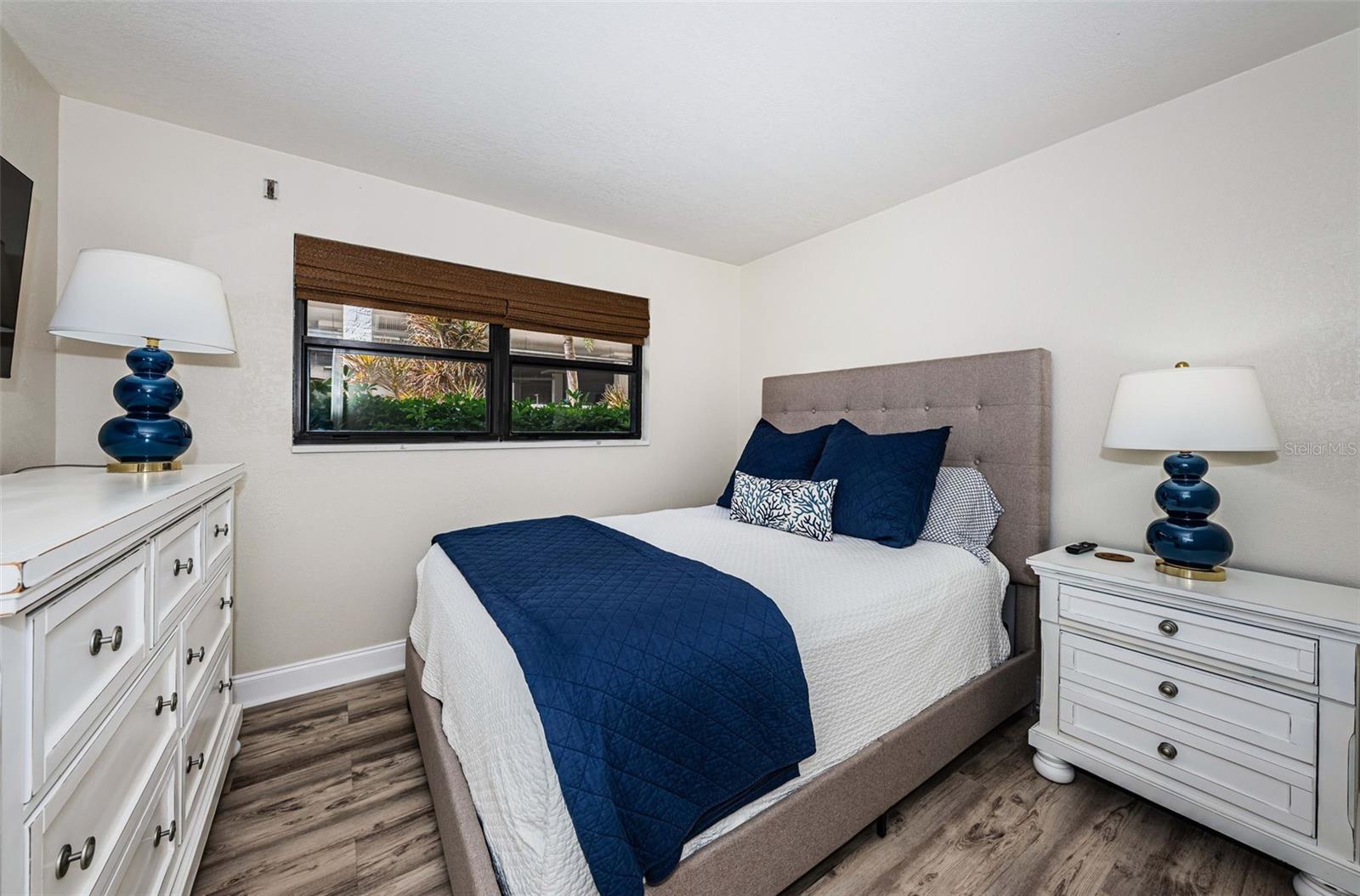 Image 23 of 44 For 6265 Sun Boulevard 115