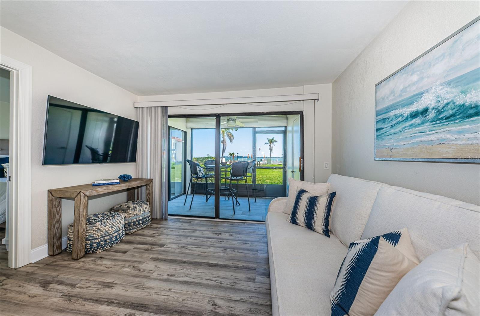 Image 26 of 44 For 6265 Sun Boulevard 115
