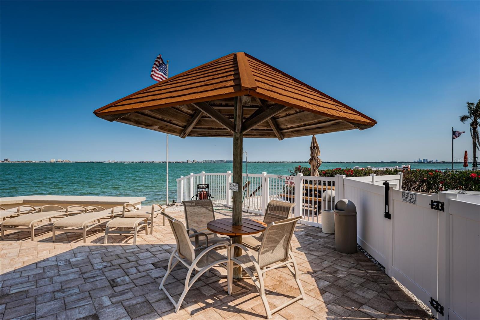 Image 35 of 44 For 6265 Sun Boulevard 115