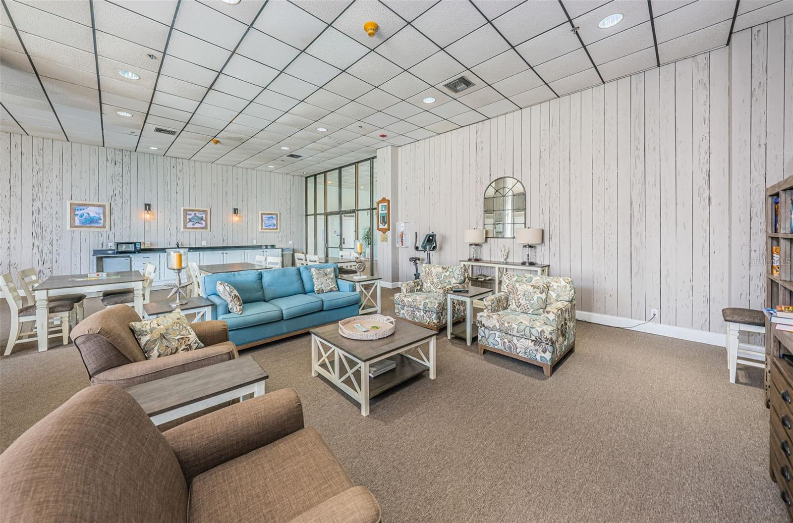 Image 43 of 44 For 6265 Sun Boulevard 115