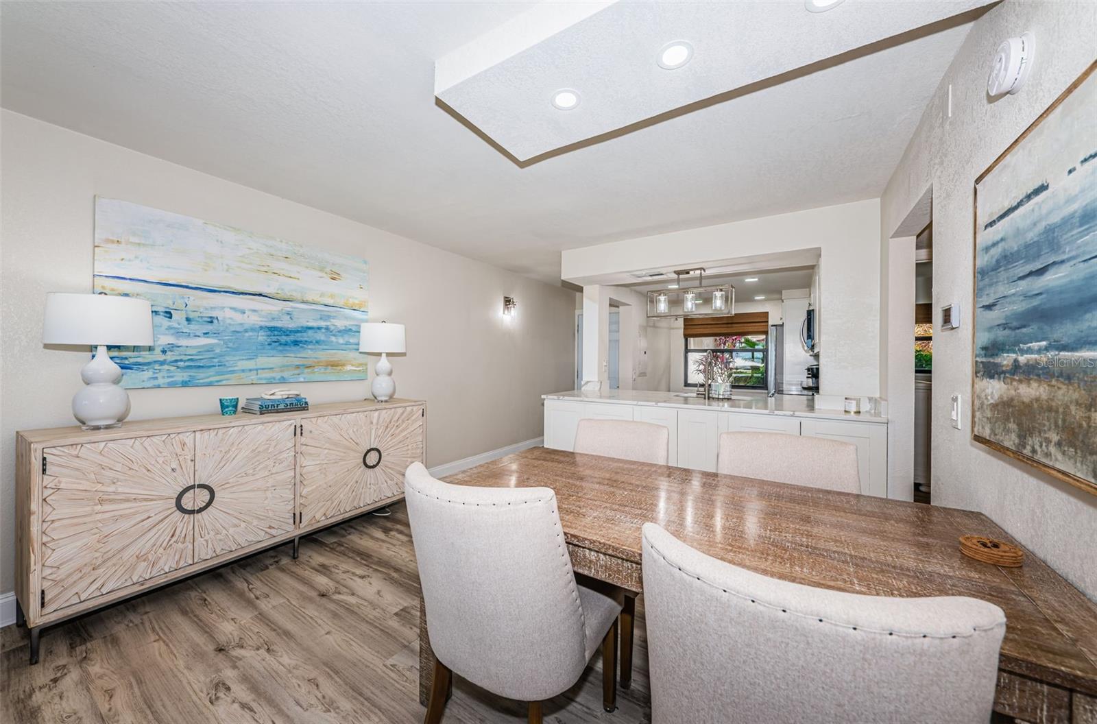 Image 9 of 44 For 6265 Sun Boulevard 115