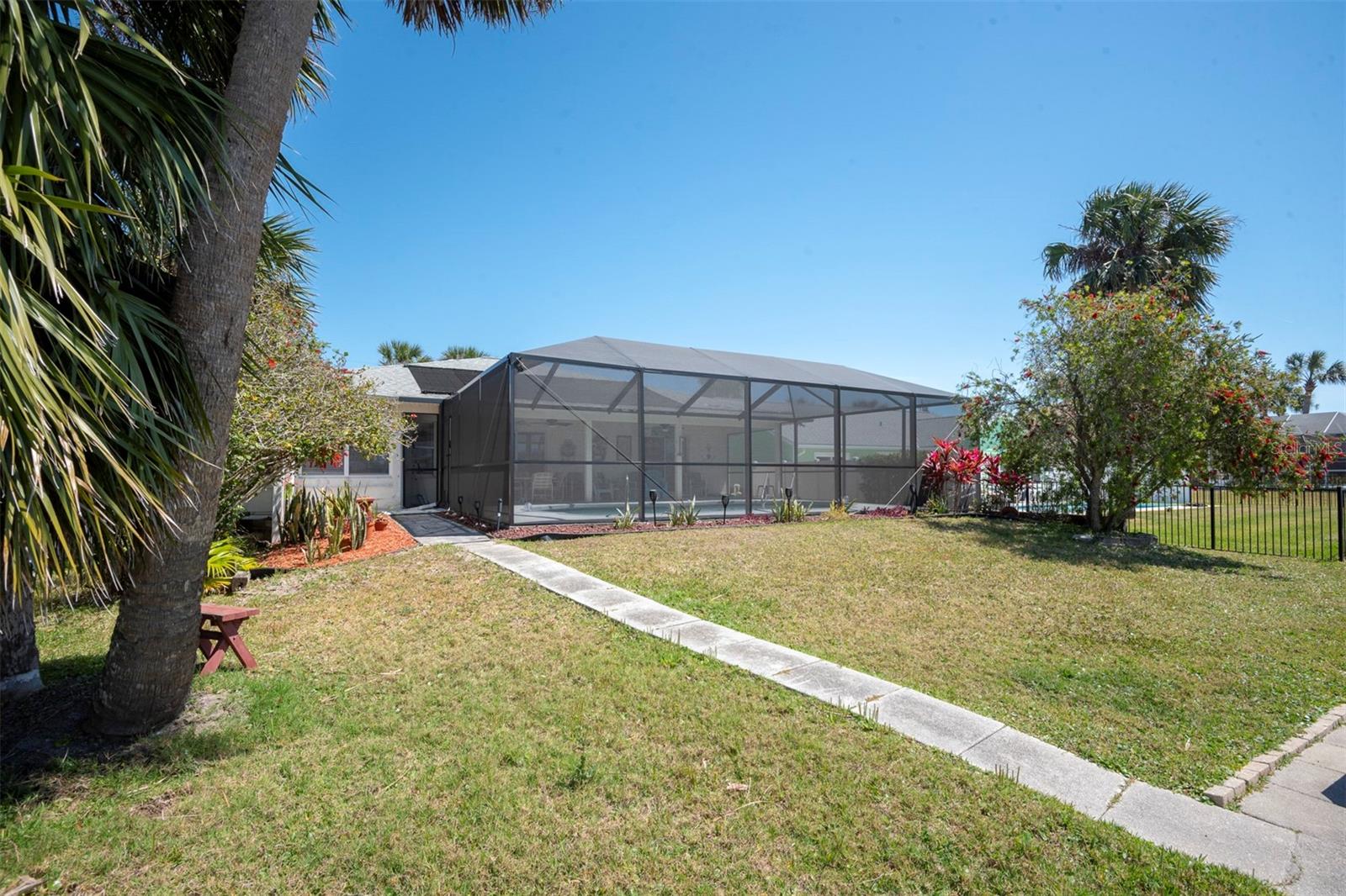 Image 32 of 41 For 2434 Flagler Avenue