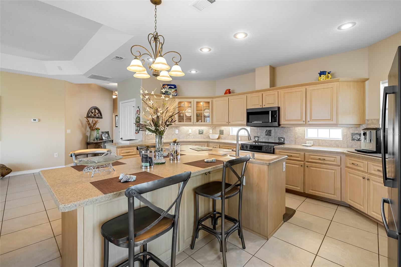 Image 14 of 58 For 4363 Biscayne Drive