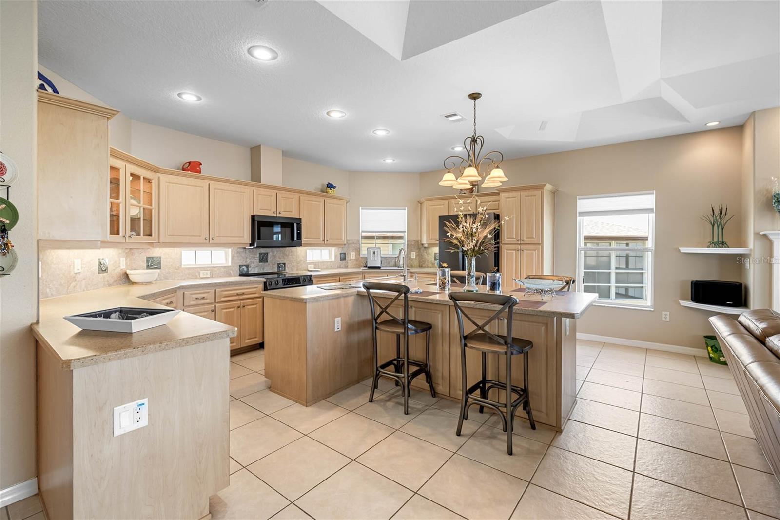Image 15 of 58 For 4363 Biscayne Drive