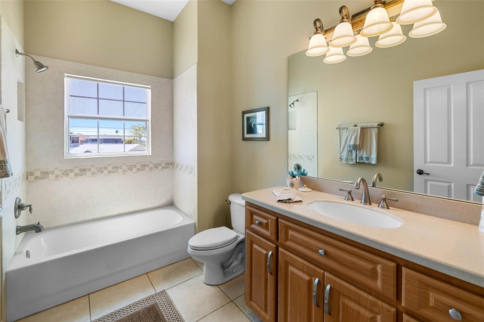 Image 27 of 58 For 4363 Biscayne Drive