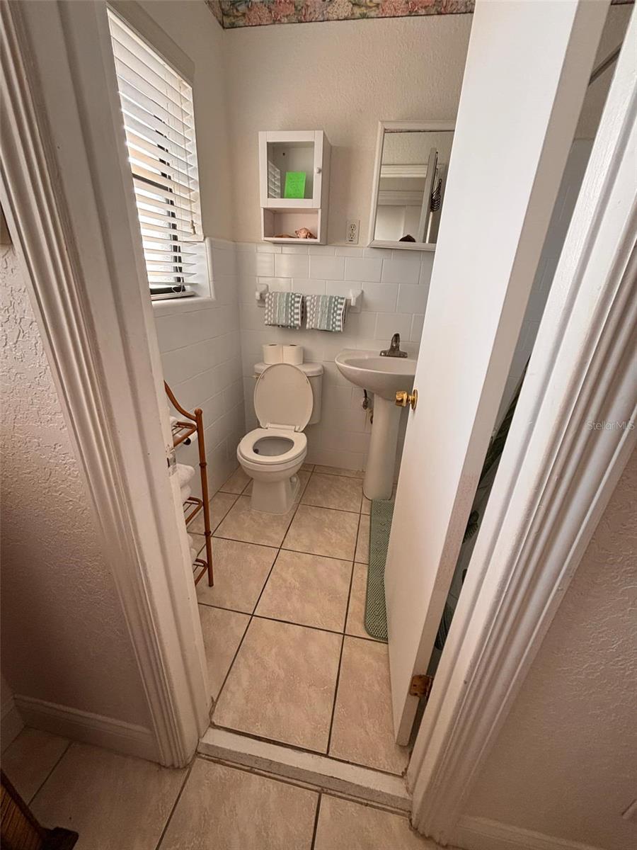 Image 7 of 9 For 16333 Gulf Boulevard 209