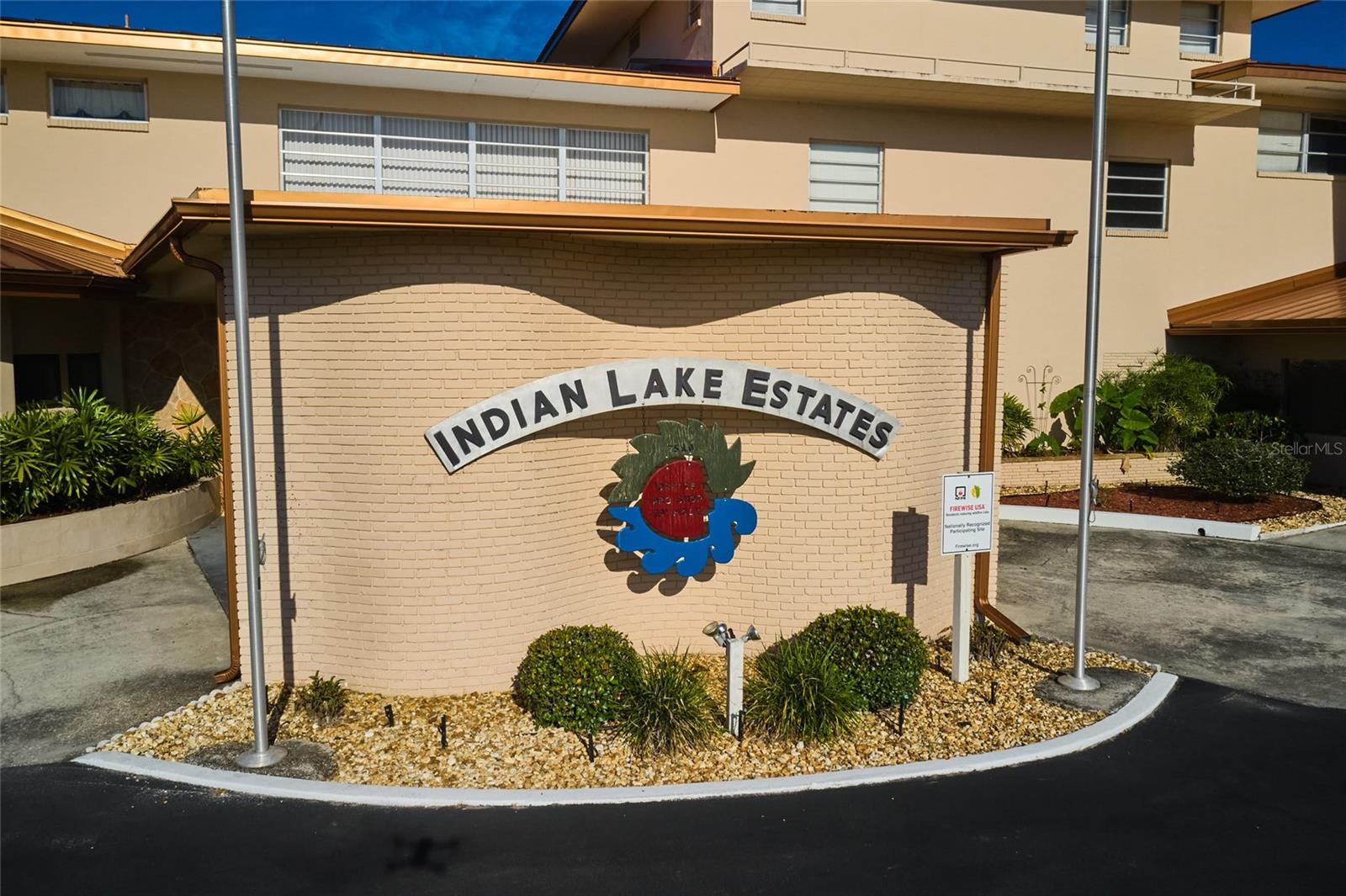 Image 10 of 33 For 307 Indian Lake Drive