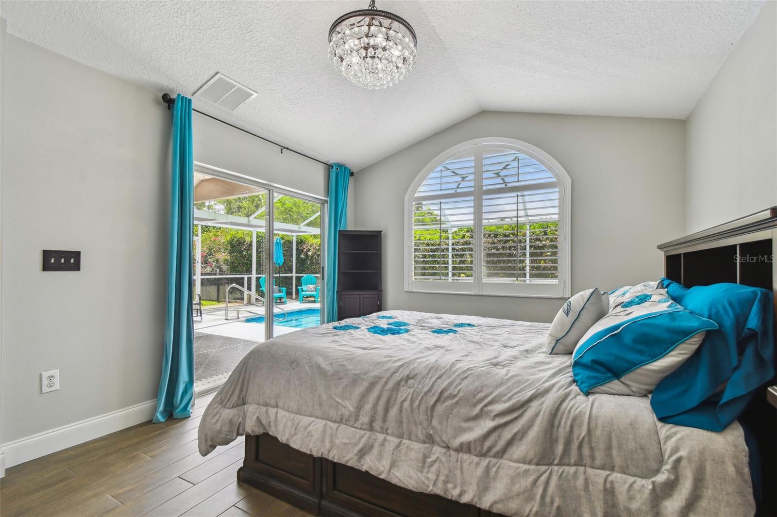 Image 23 of 91 For 6006 Chellas Court