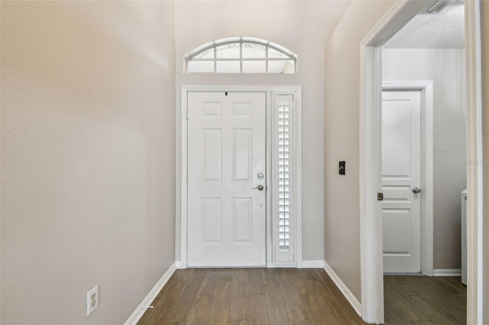 Image 46 of 91 For 6006 Chellas Court