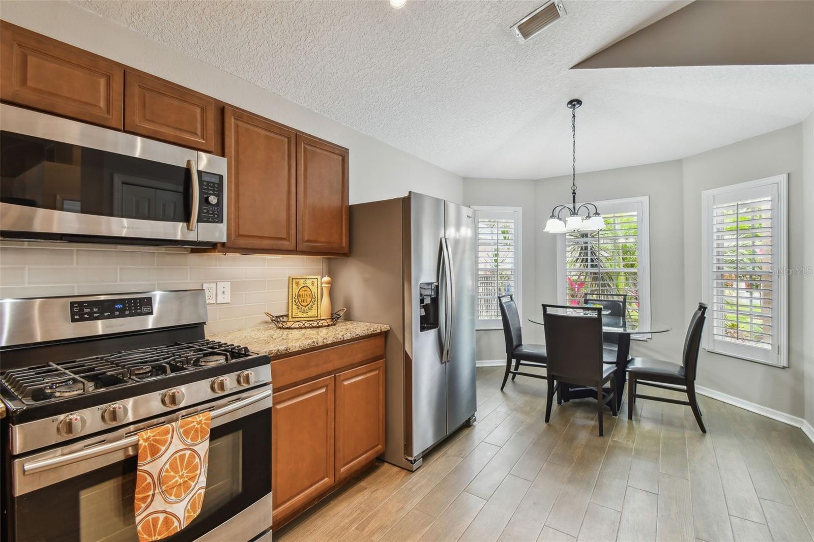 Image 9 of 91 For 6006 Chellas Court
