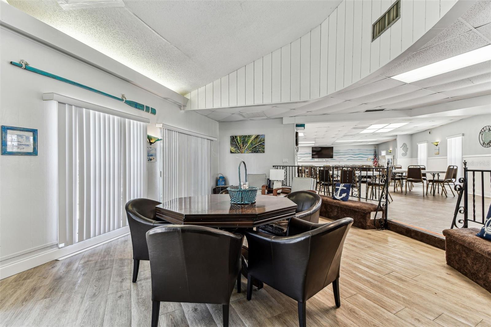 Image 60 of 69 For 938 Virginia Street 208