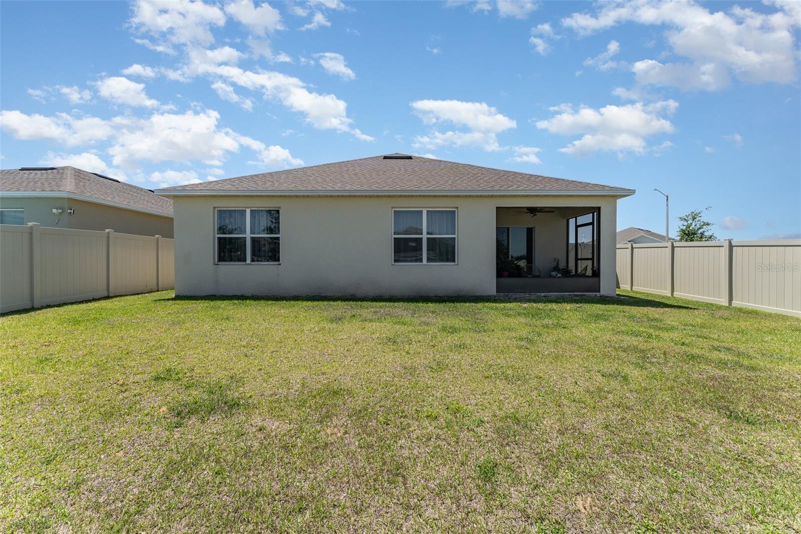 Image 21 of 26 For 947 Serchio Street