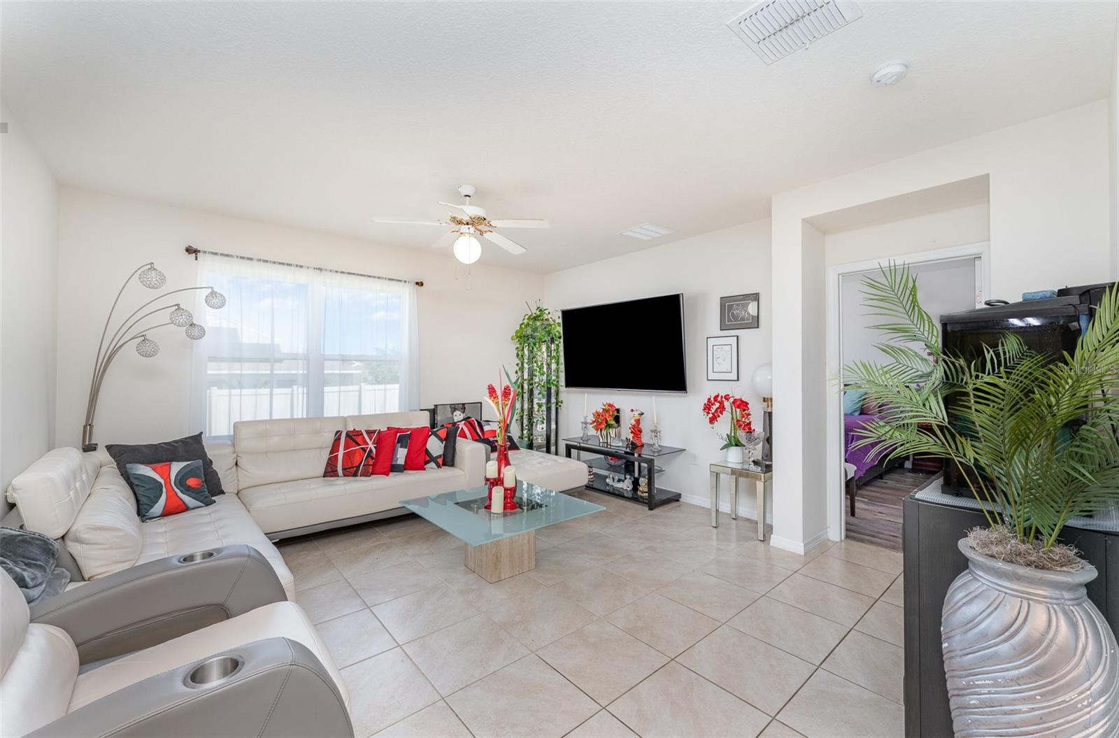 Image 3 of 26 For 947 Serchio Street