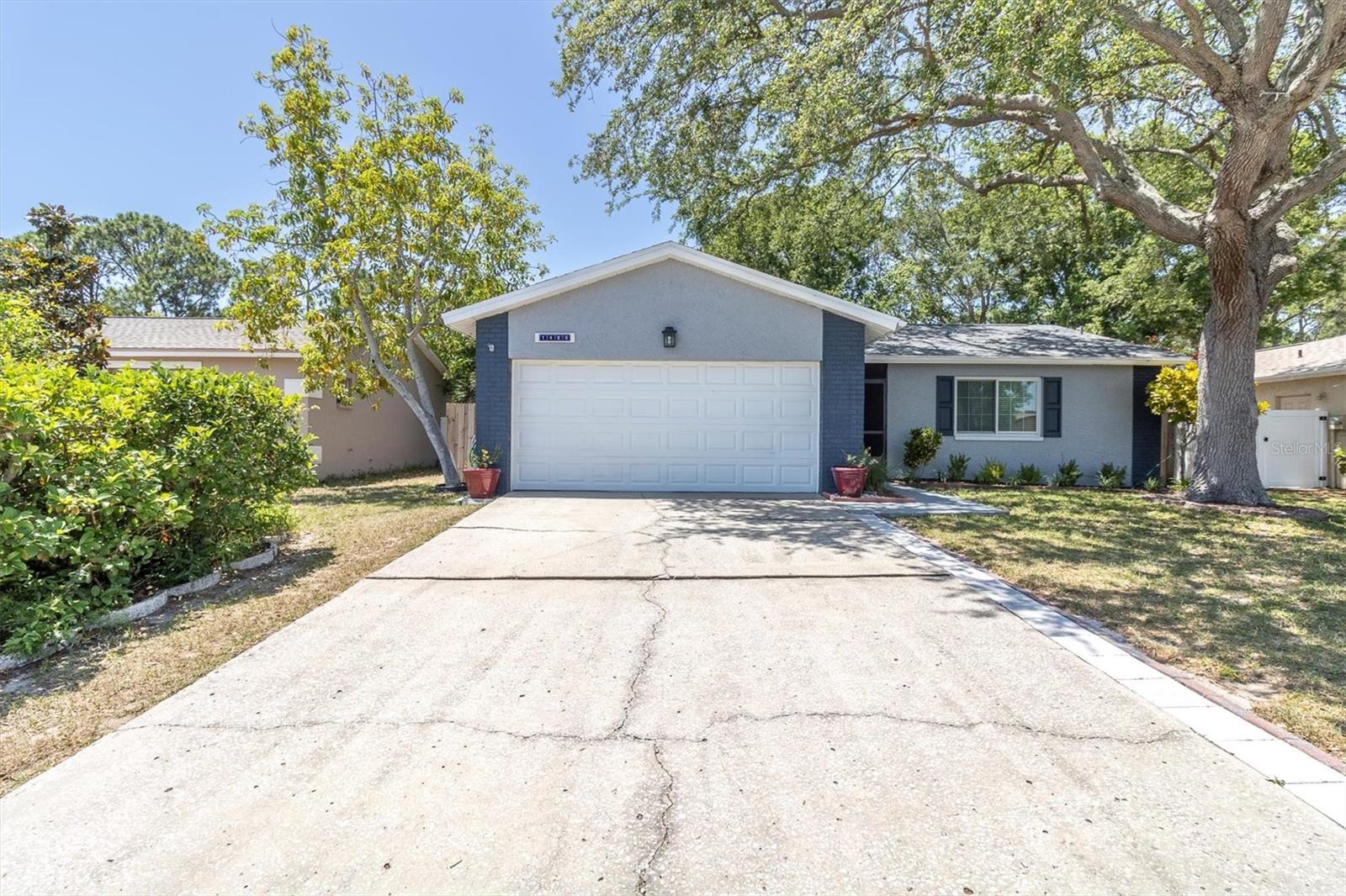 Image 2 of 43 For 1428 Chesterfield Drive