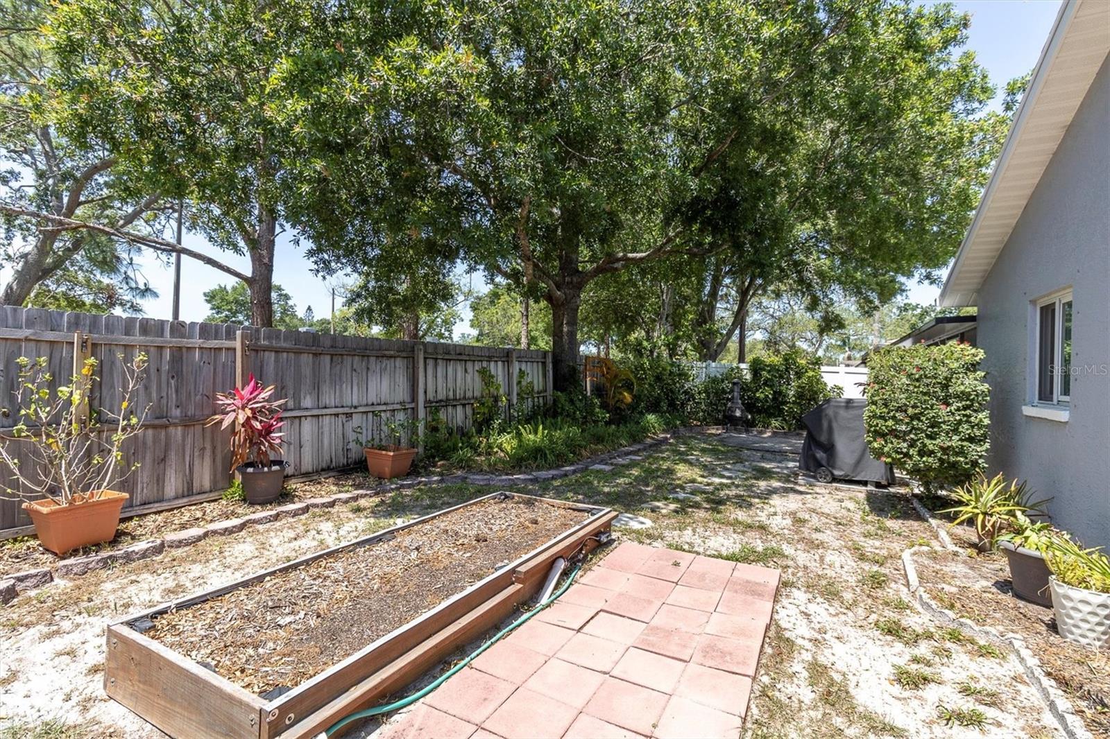 Image 37 of 43 For 1428 Chesterfield Drive