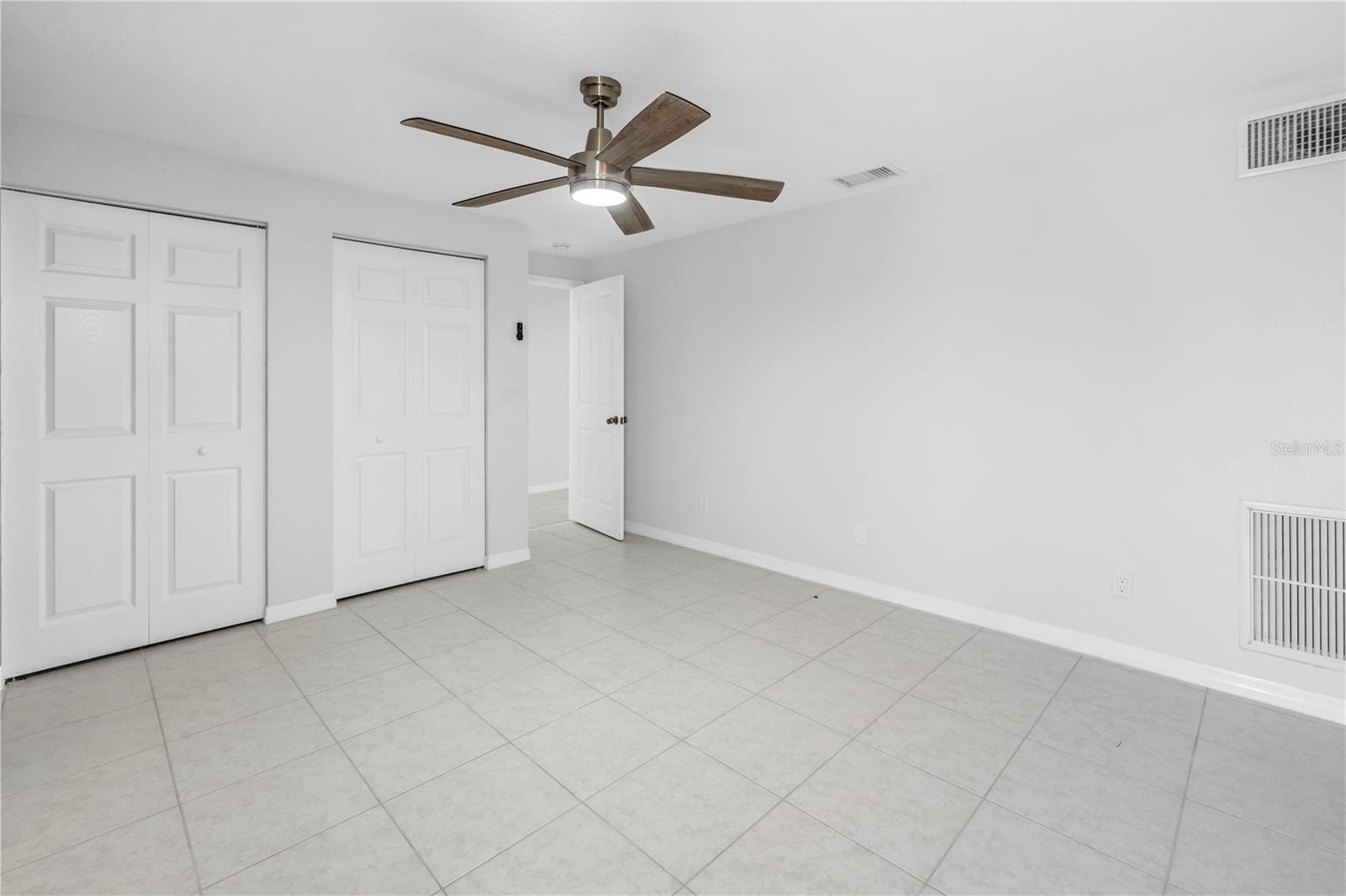 Image 18 of 42 For 2800 Gulf Blvd Unit  1a