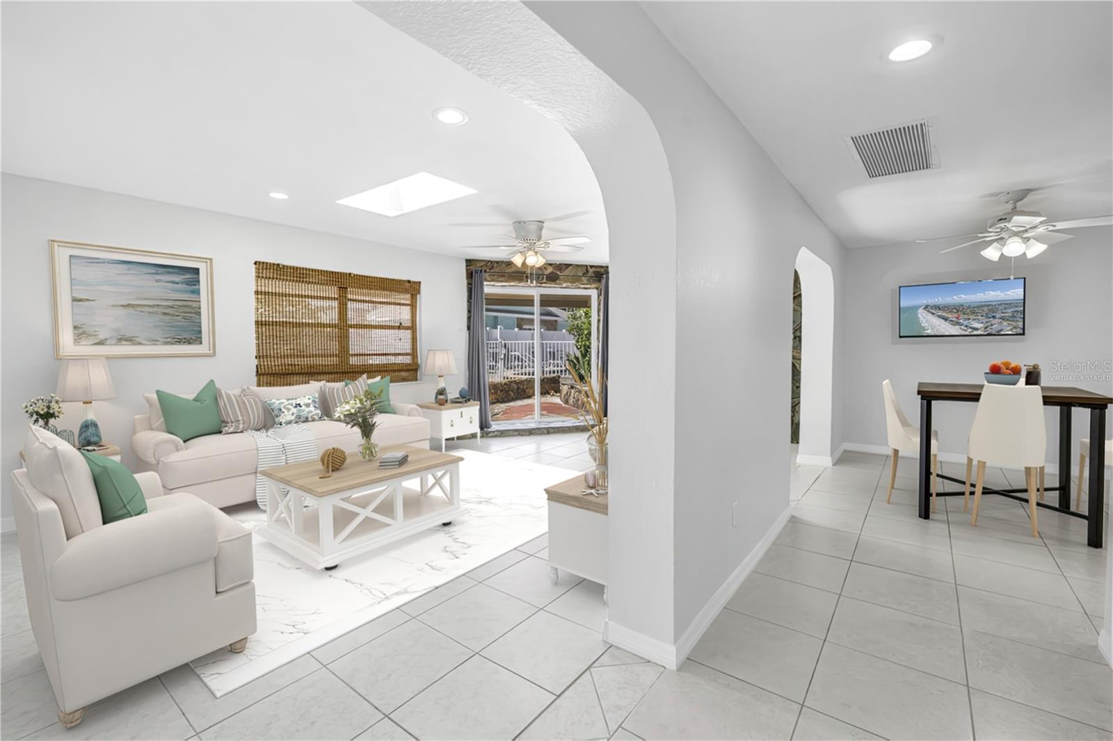 Image 4 of 42 For 2800 Gulf Blvd Unit  1a