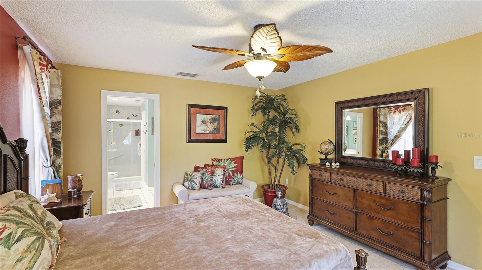 Image 15 of 33 For 6148 Bonaventure Court