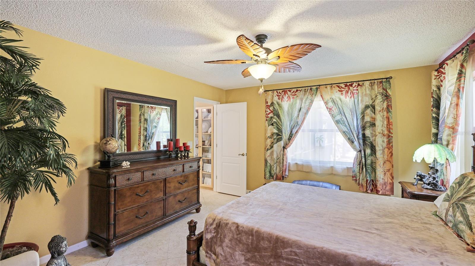 Image 16 of 33 For 6148 Bonaventure Court