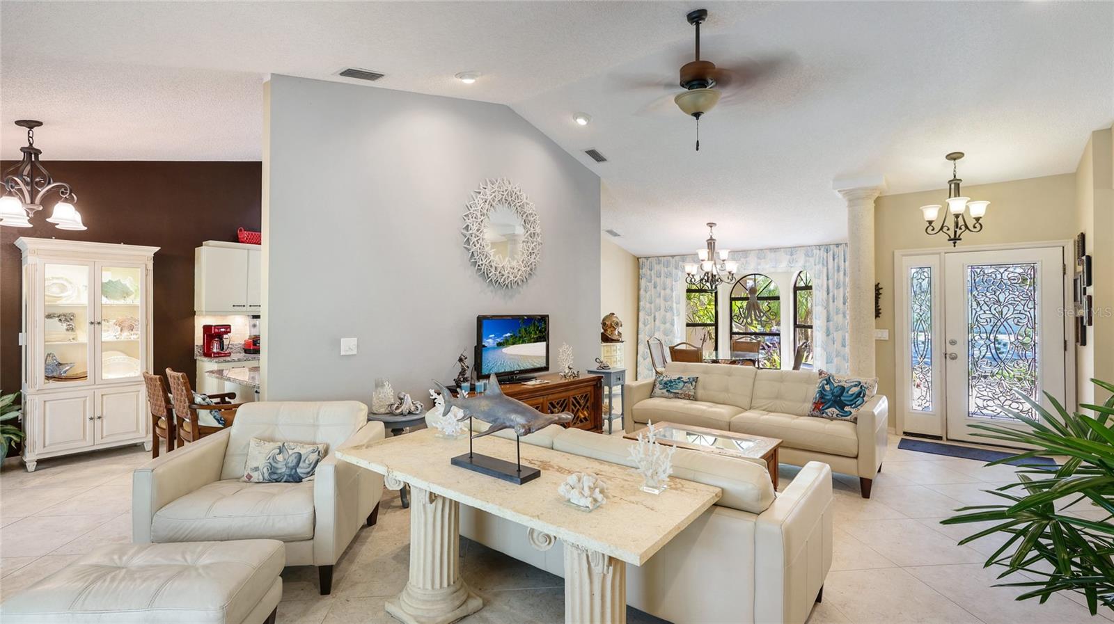 Image 9 of 33 For 6148 Bonaventure Court