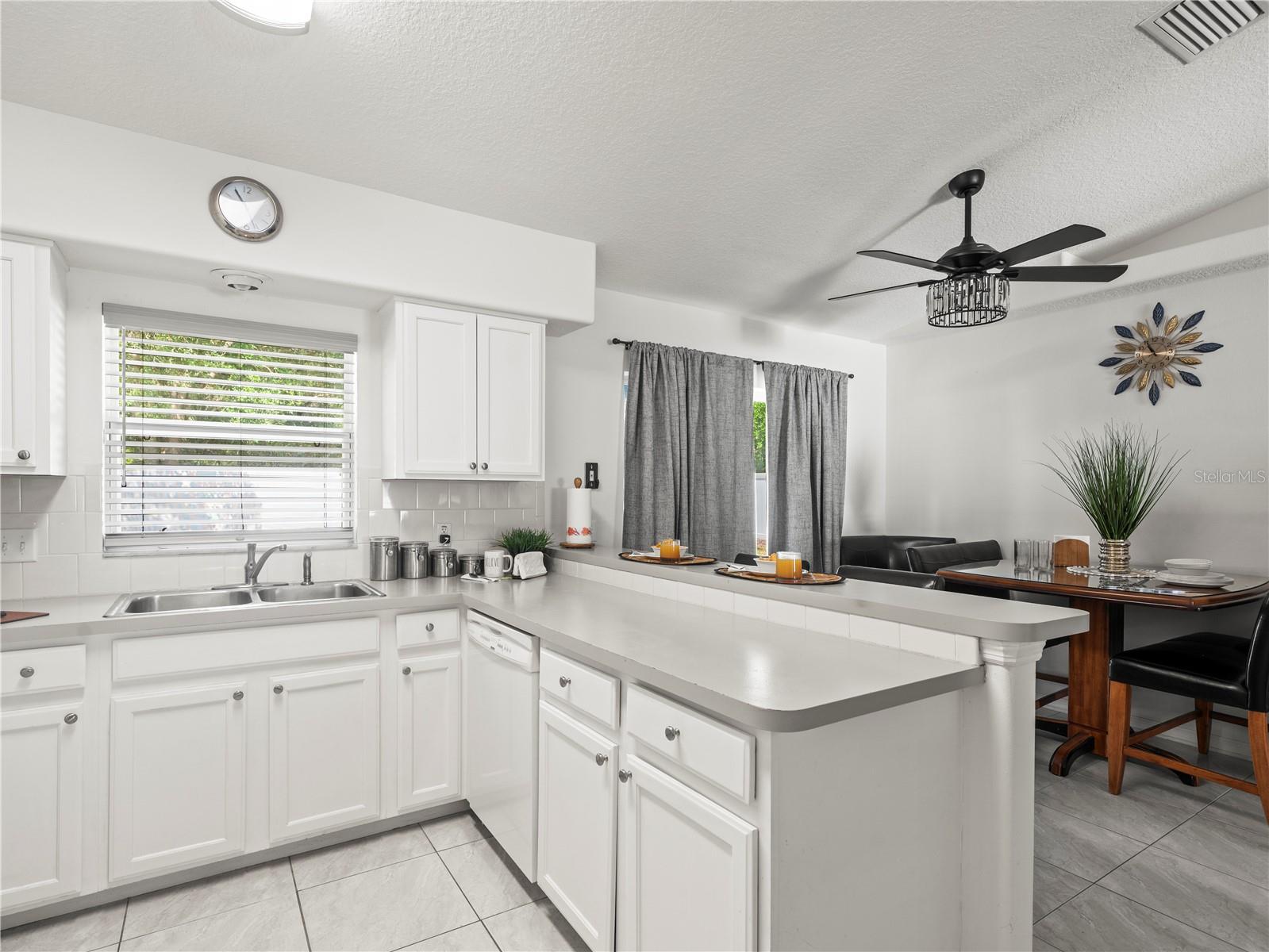 Image 13 of 36 For 30 Kaufman Terrace