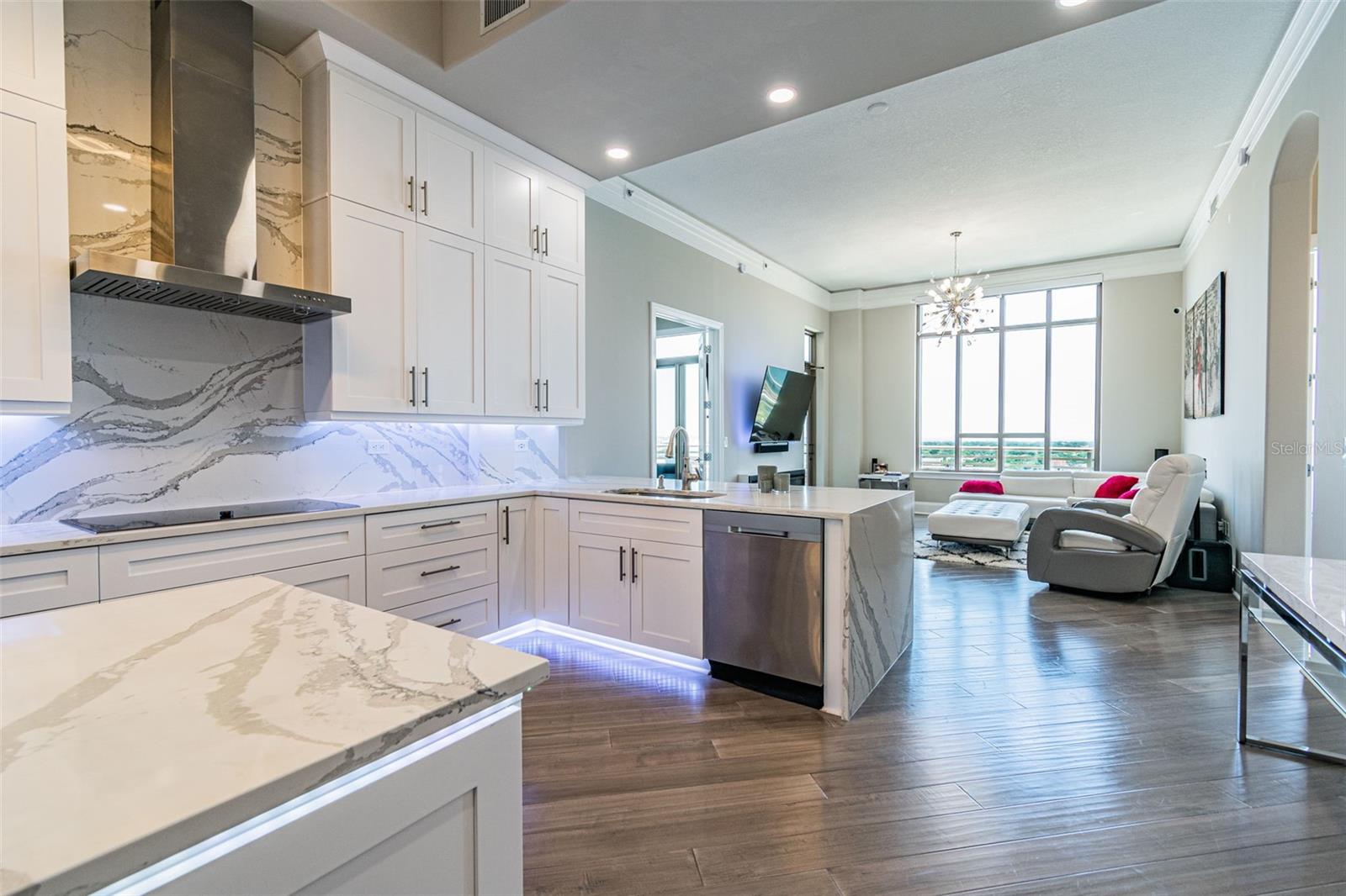 Image 9 of 50 For 275 Bayshore Boulevard 1808