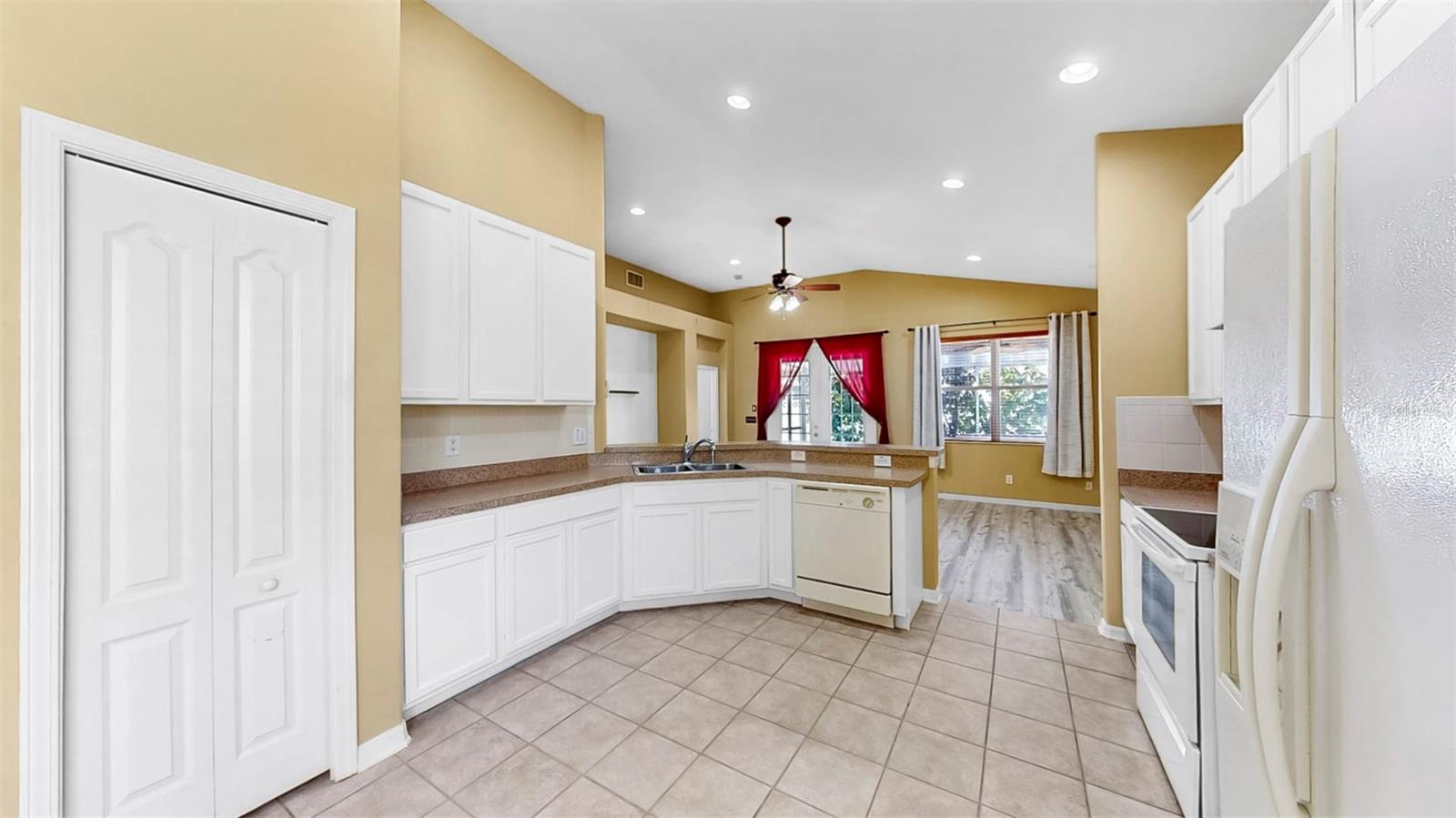 Image 16 of 44 For 8603 Sandy Plains Drive