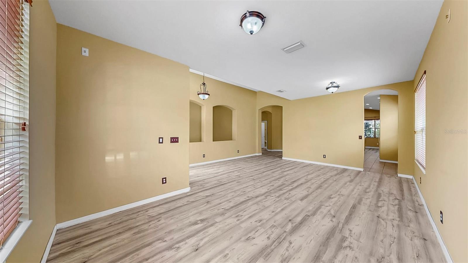 Image 5 of 44 For 8603 Sandy Plains Drive