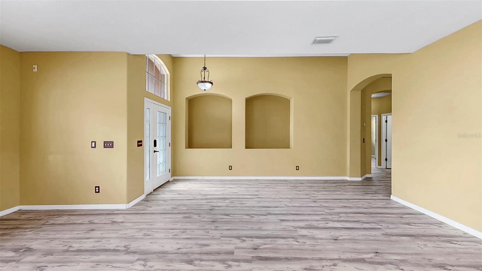 Image 6 of 44 For 8603 Sandy Plains Drive