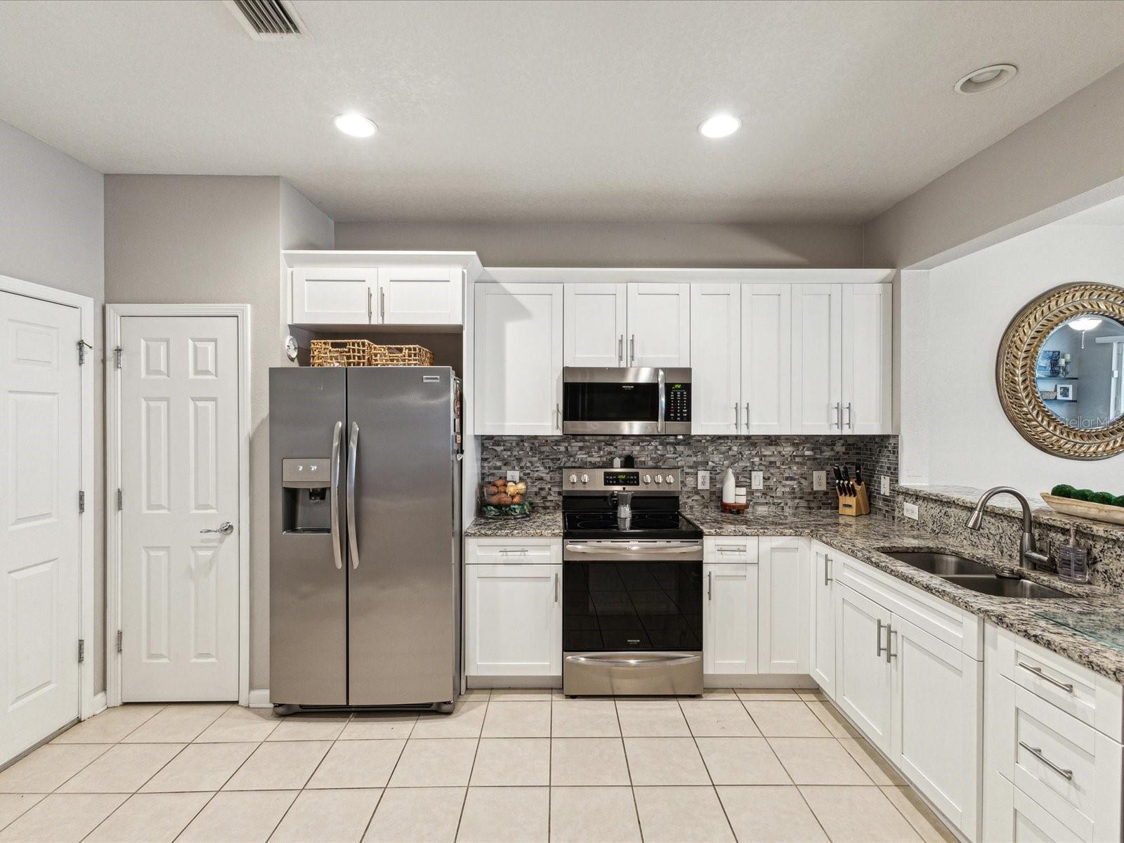 Image 5 of 54 For 6910 Rock Springs Way