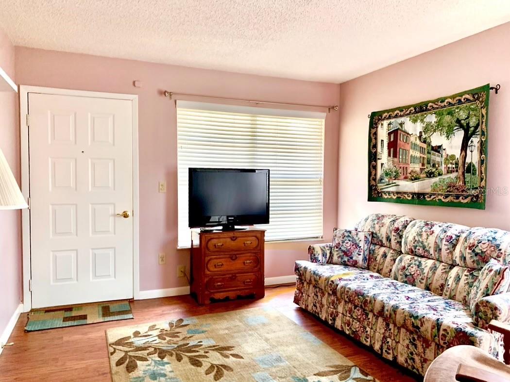Image 10 of 26 For 4556 Blossom Boulevard B