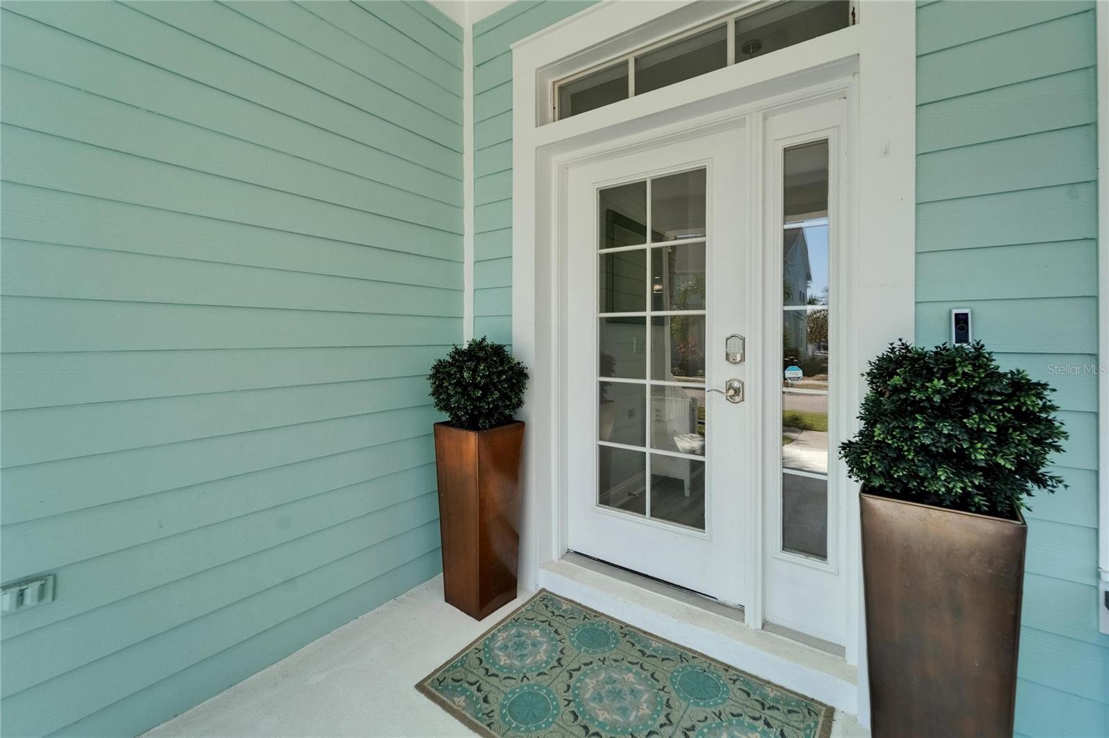 Listing photo id 12 for 426 Islebay Drive