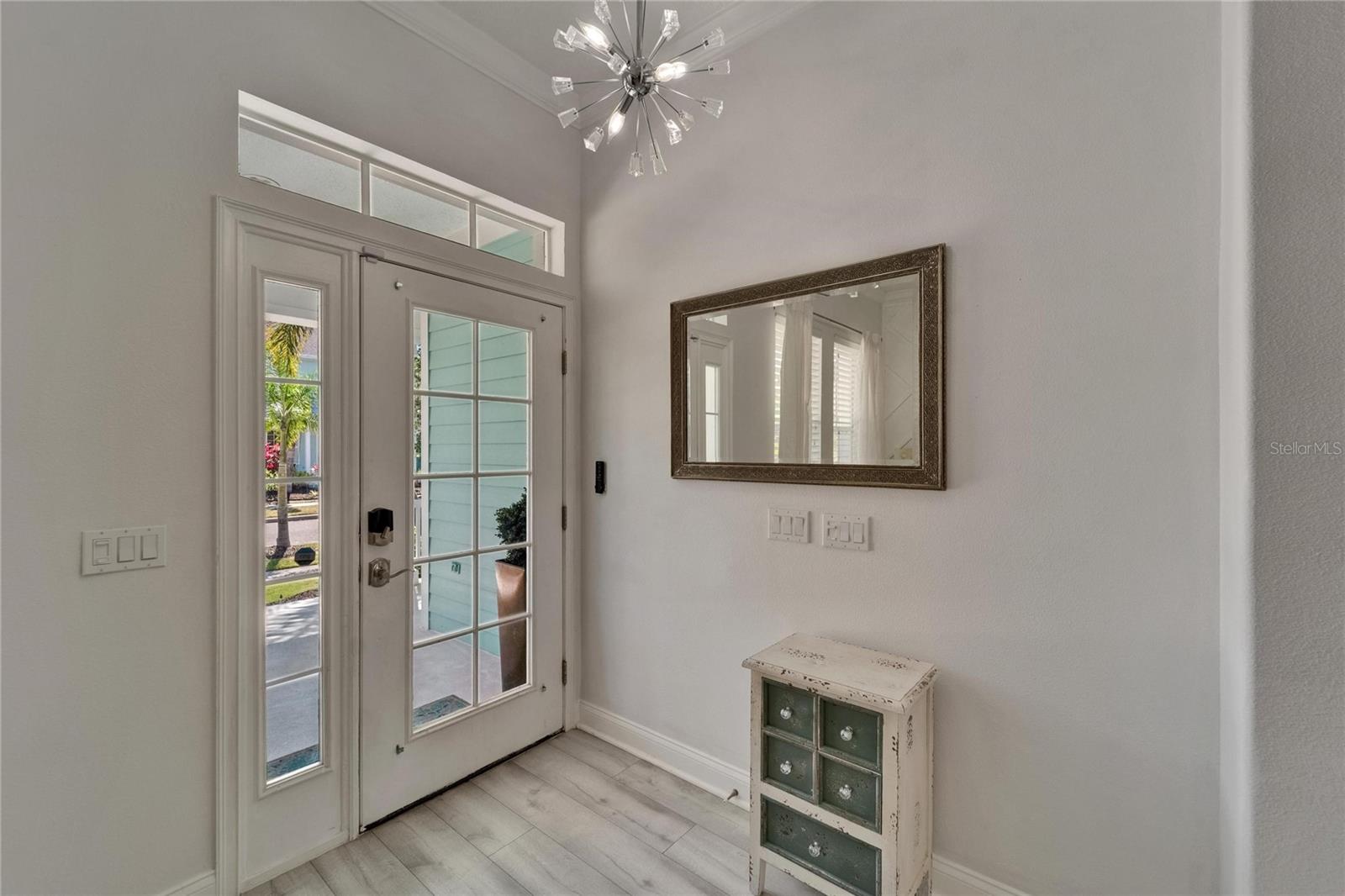 Listing photo id 13 for 426 Islebay Drive