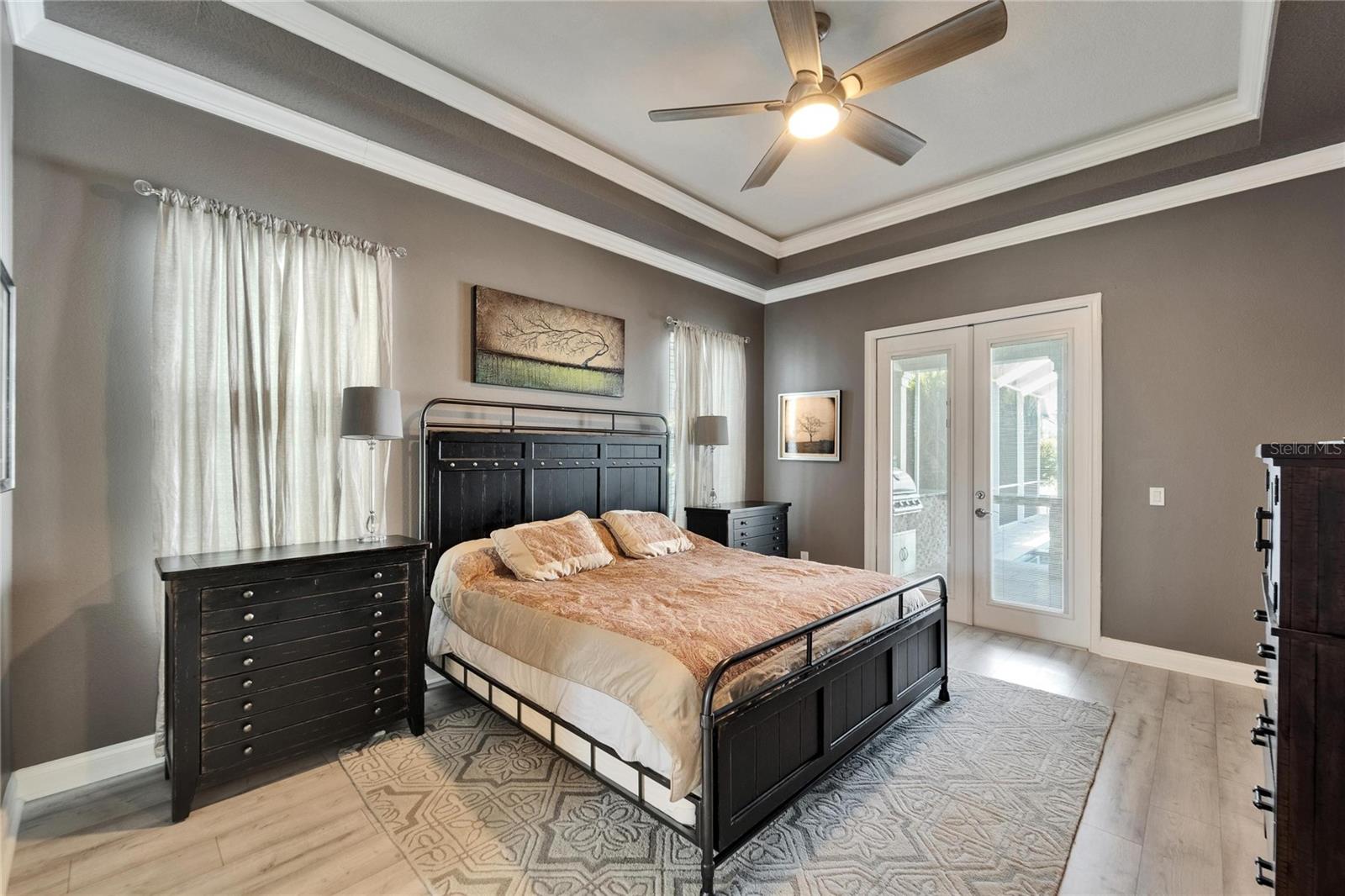 Listing photo id 14 for 426 Islebay Drive