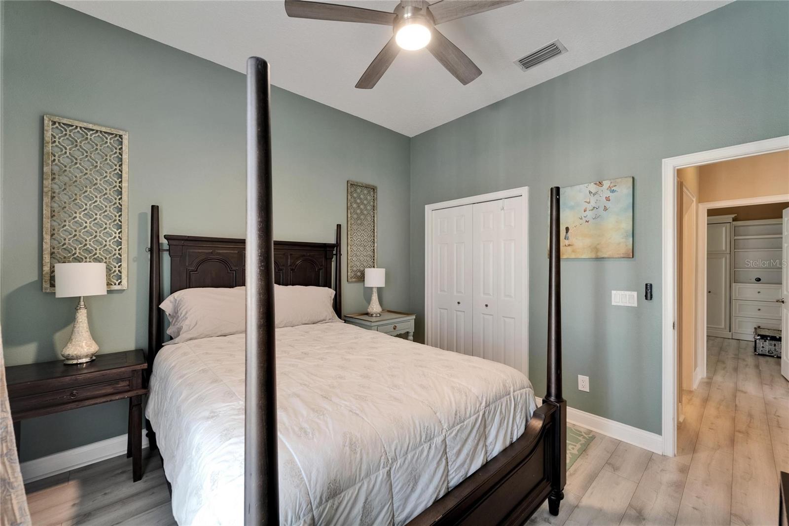 Listing photo id 29 for 426 Islebay Drive