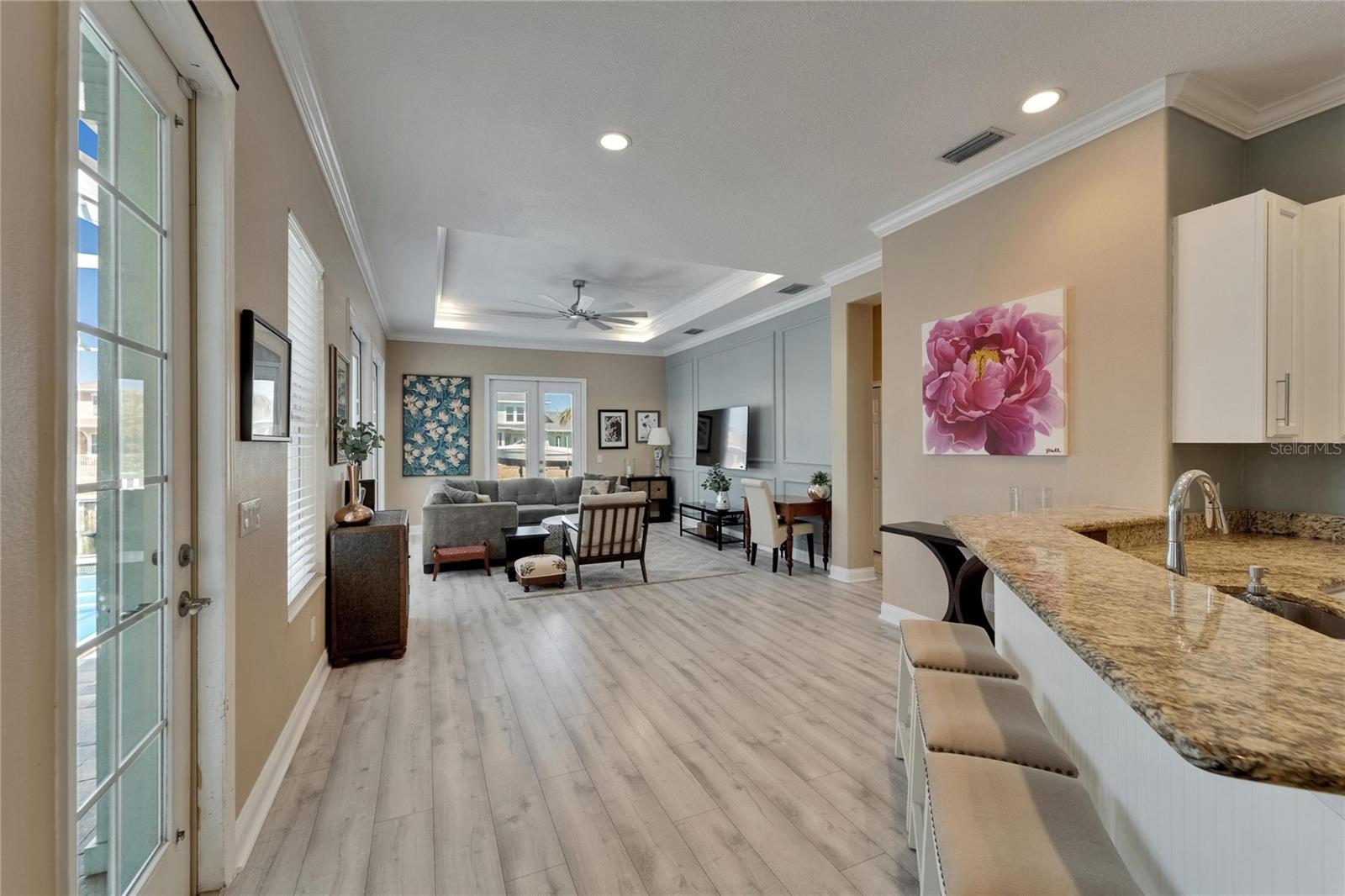Listing photo id 37 for 426 Islebay Drive
