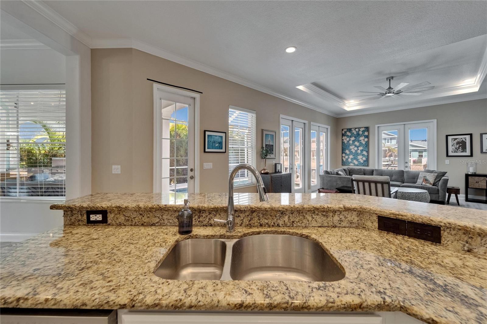 Listing photo id 46 for 426 Islebay Drive