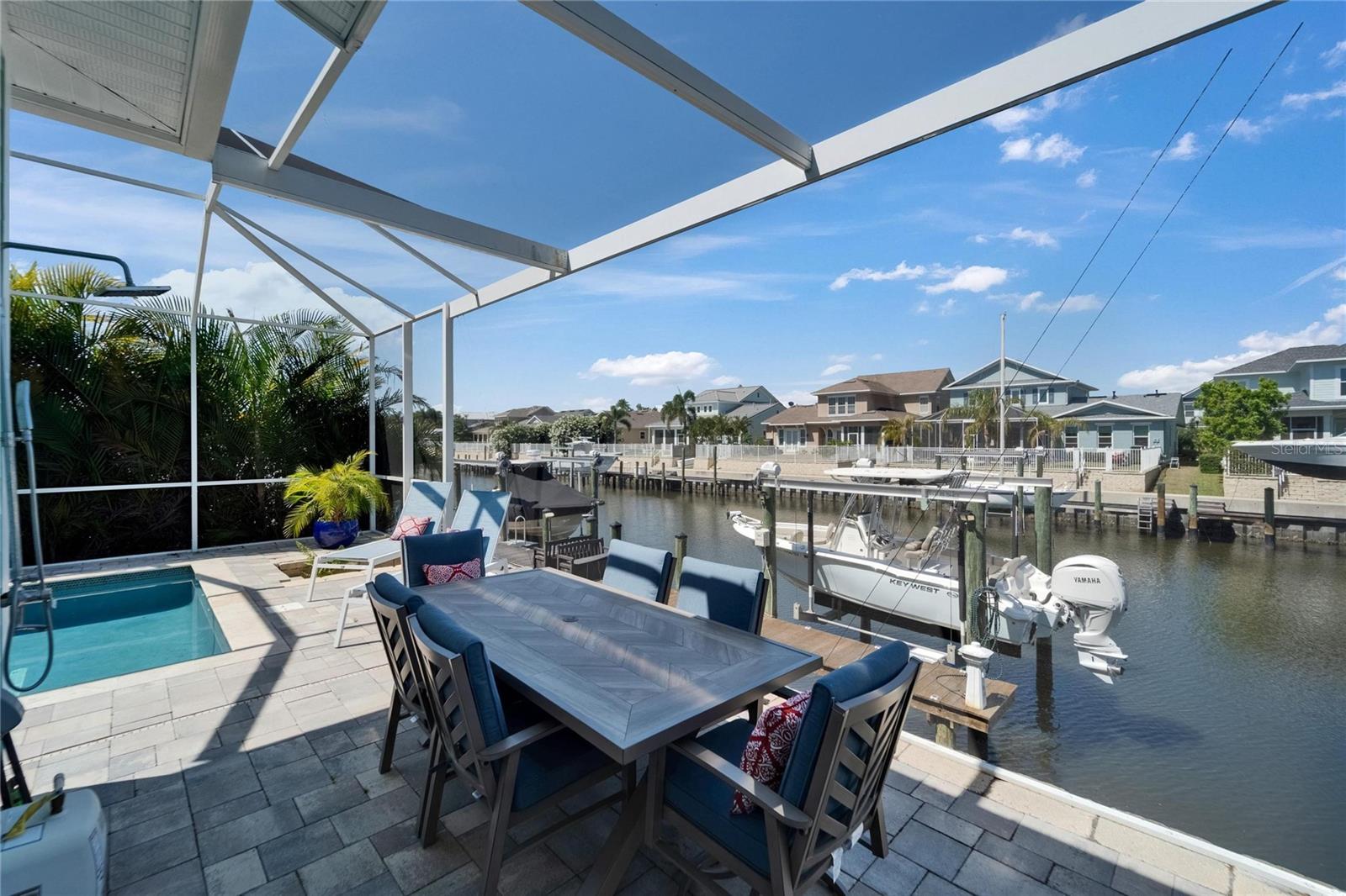 Listing photo id 64 for 426 Islebay Drive
