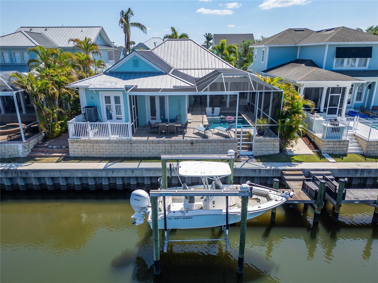 Listing photo id 76 for 426 Islebay Drive