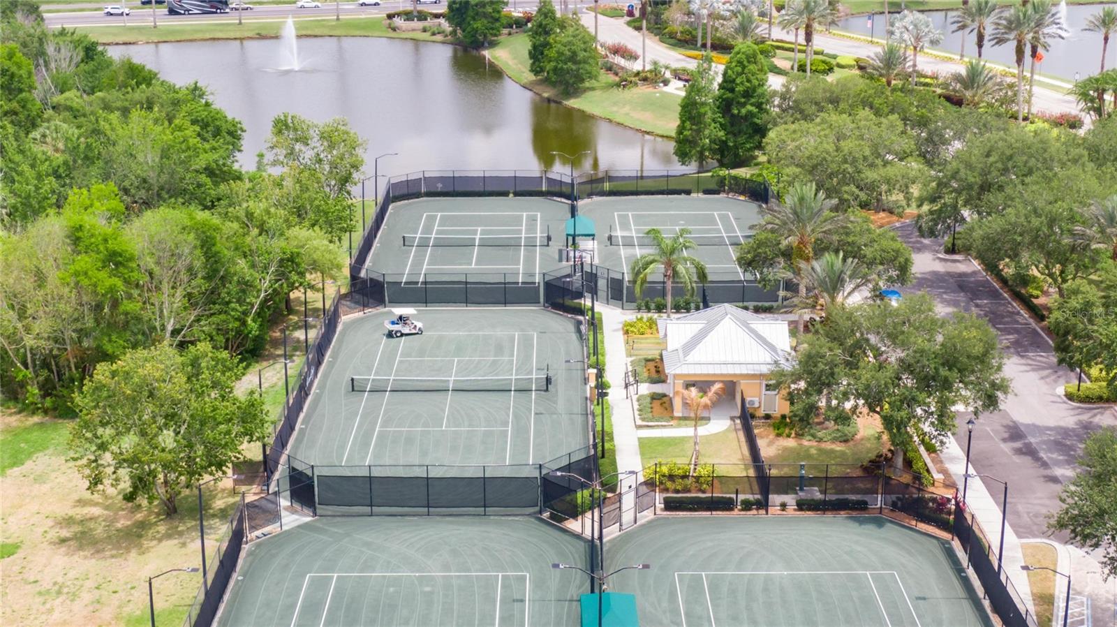 Listing photo id 89 for 426 Islebay Drive