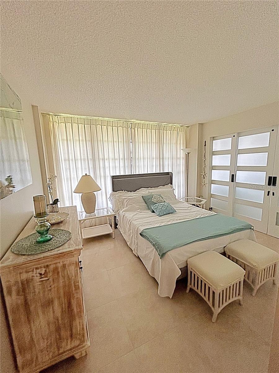 Image 29 of 53 For 19701 Gulf Boulevard 412