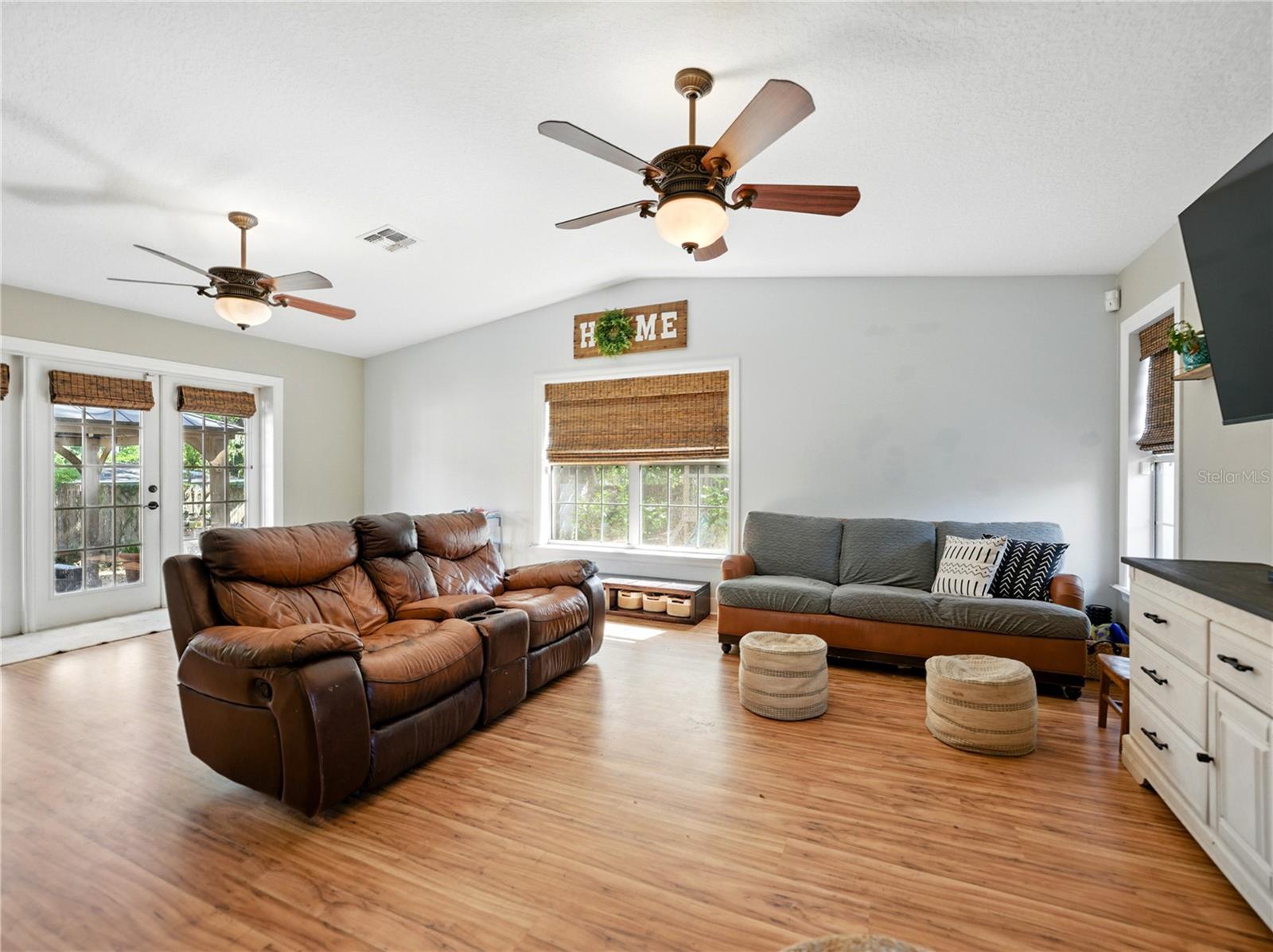 Image 13 of 47 For 14350 11th Street