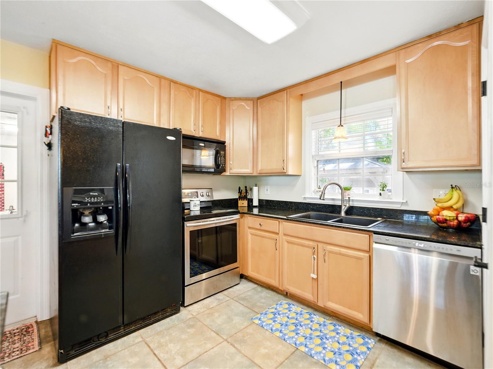 Image 24 of 47 For 14350 11th Street